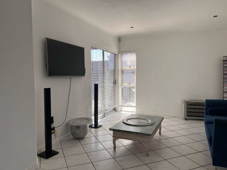 3 Bedroom Property for Sale in Parklands Western Cape